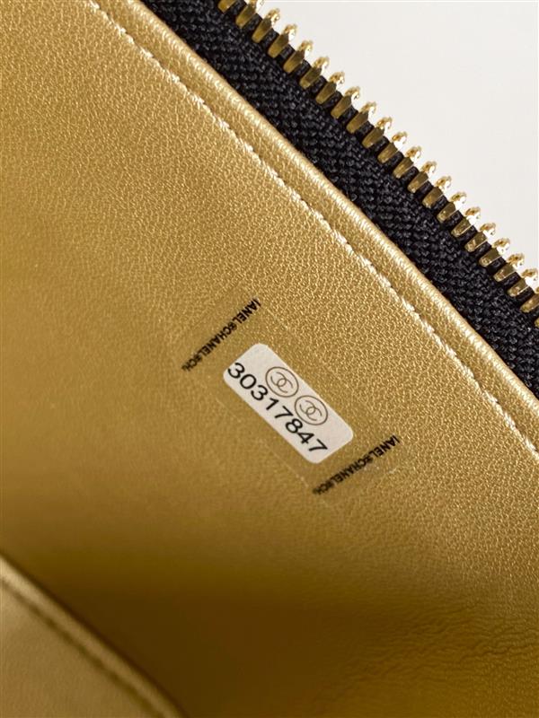 2026131221010976 560